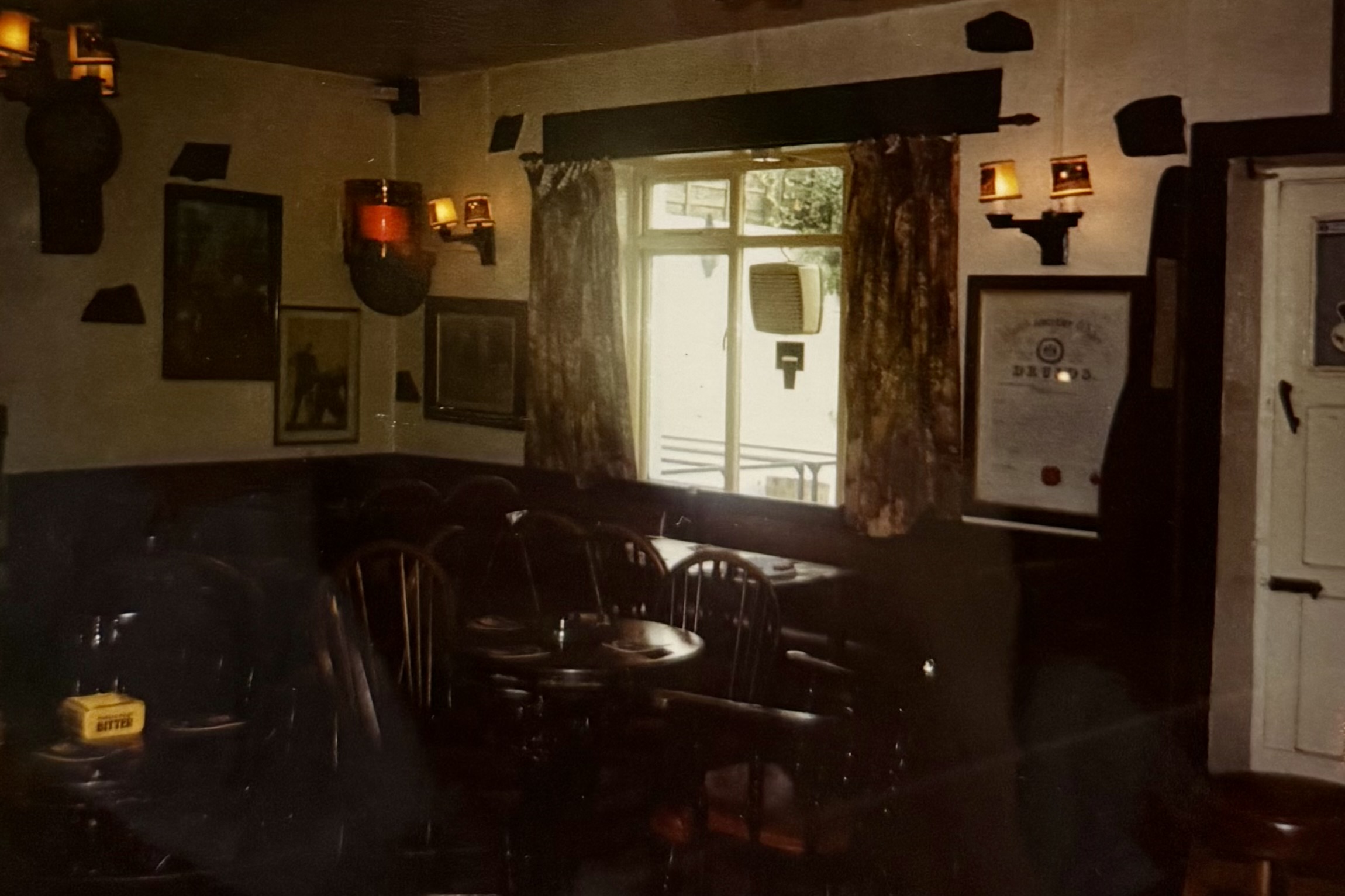 The Lounge, looking towards what is now the restaurant area.