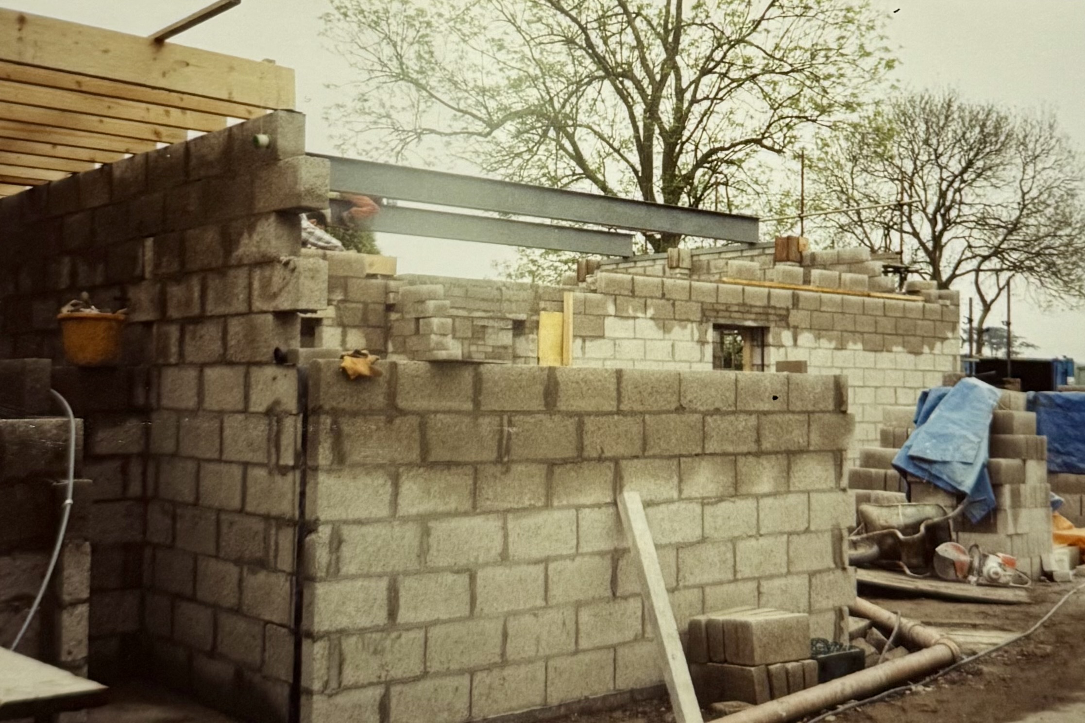 The back of the pub seen from the side, in the process of being built. 